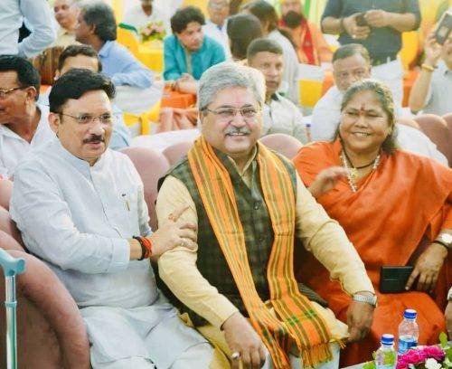 Dushyant-Gautam-Devusingh-ji-sadhvi-ji